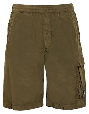 C.P. Company 밀리터리 그린 스윔 쇼츠