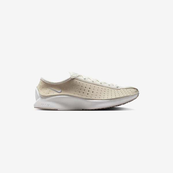 Nike Women's Air Superfly
