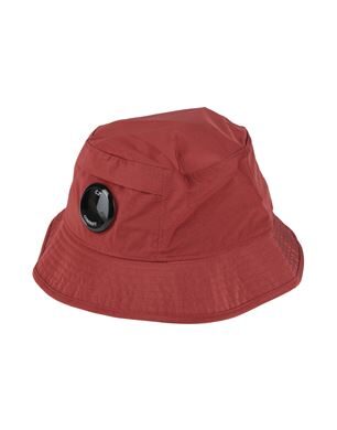 C.P. Company 브릭 레드 모자